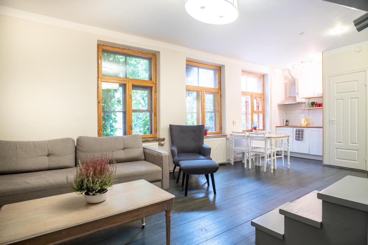 Dream Stay - Bright 2-Bedroom 2-Floor Old Town Apartment Tallinn Ngoại thất bức ảnh