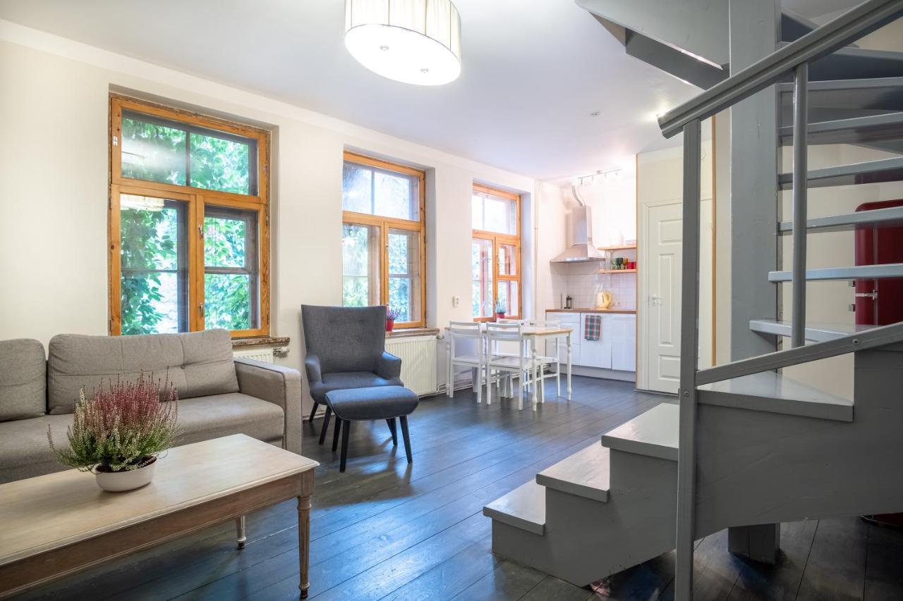 Dream Stay - Bright 2-Bedroom 2-Floor Old Town Apartment Tallinn Ngoại thất bức ảnh